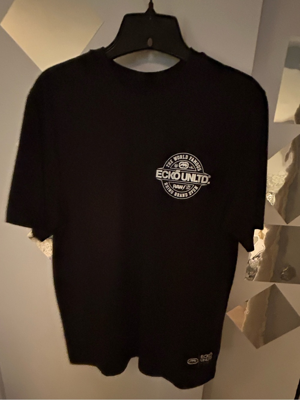 New unisex black tshirt ehcko unlimited SM